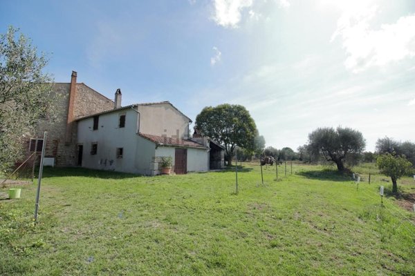 casa indipendente in vendita ad Amelia