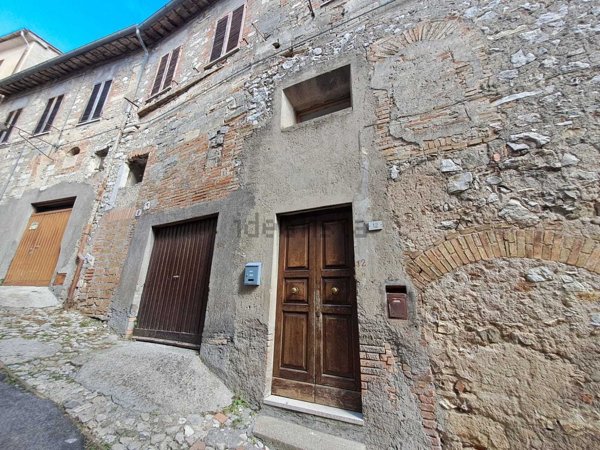 appartamento in vendita ad Amelia