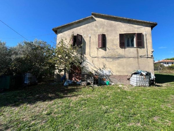 casa indipendente in vendita ad Amelia