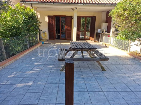 casa semindipendente in vendita ad Amelia