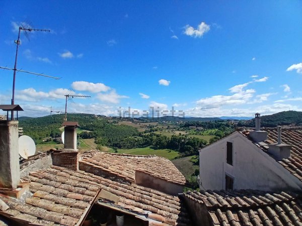 casa semindipendente in vendita ad Amelia