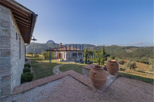 casale in vendita ad Amelia