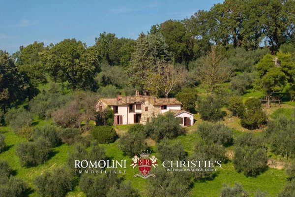 casa indipendente in vendita ad Amelia