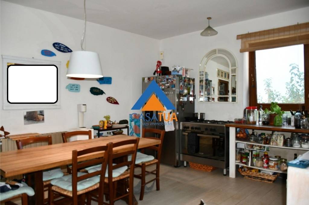 casa indipendente in vendita ad Amelia