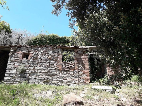 casa indipendente in vendita ad Amelia