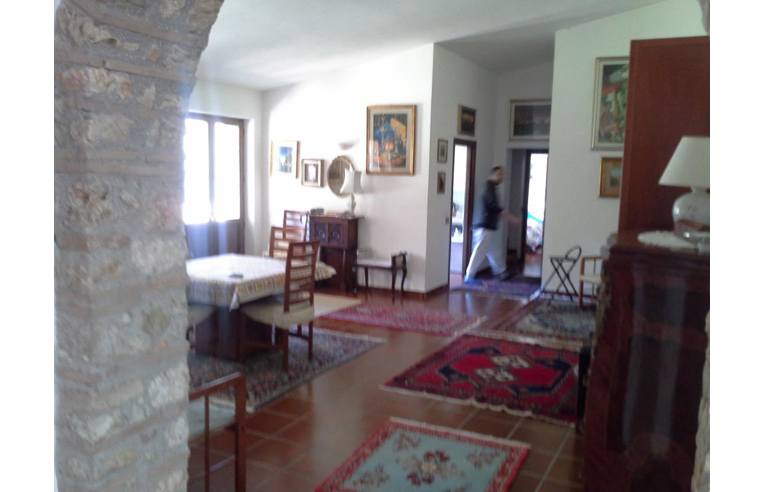 casa indipendente in vendita ad Amelia