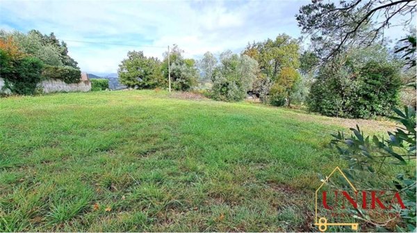 casa indipendente in vendita ad Amelia