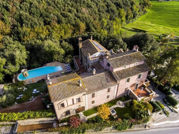 intera palazzina in vendita ad Amelia