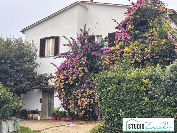 casa indipendente in vendita ad Amelia