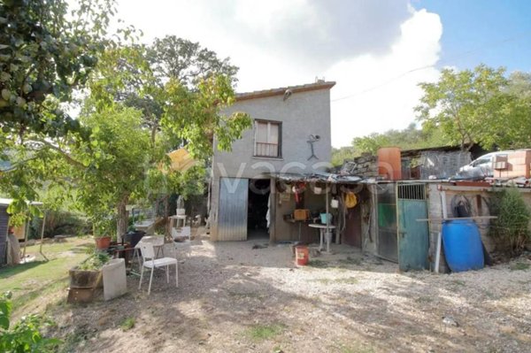 casa indipendente in vendita ad Amelia