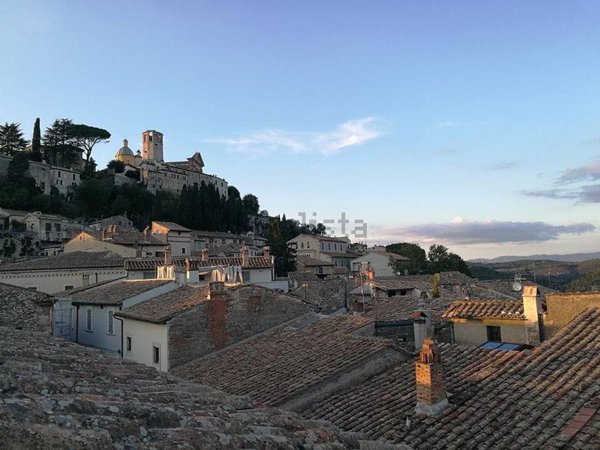 casa indipendente in vendita ad Amelia