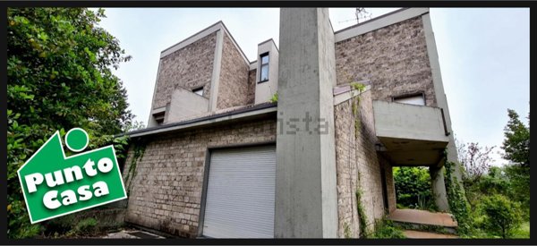 casa indipendente in vendita ad Amelia