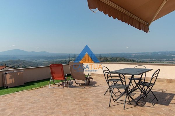 casa indipendente in vendita ad Amelia