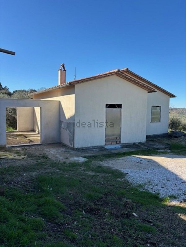 casa indipendente in vendita ad Amelia