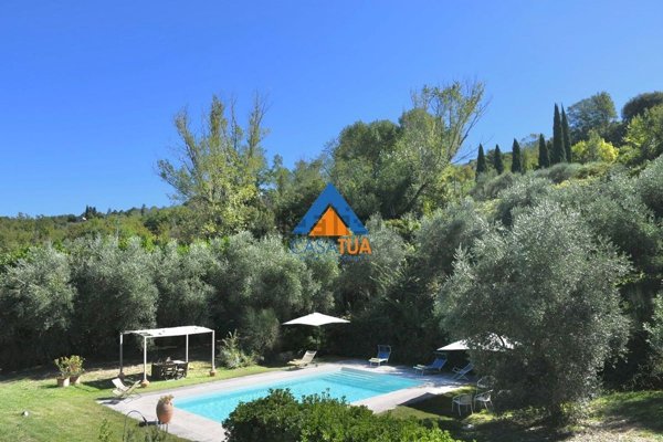 casa indipendente in vendita ad Amelia