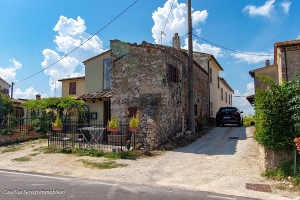 quadrivano in vendita ad Amelia