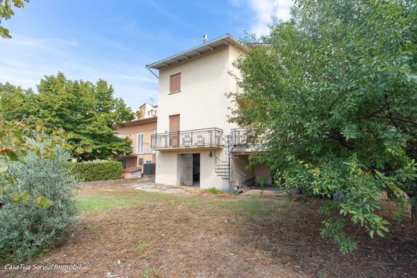 casa indipendente in vendita ad Amelia