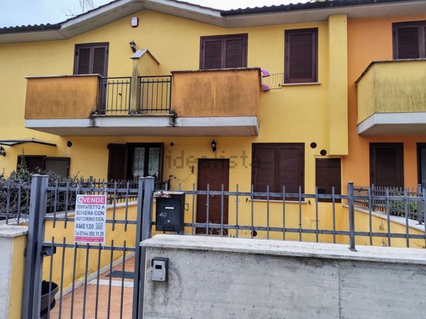 casa indipendente in vendita ad Amelia