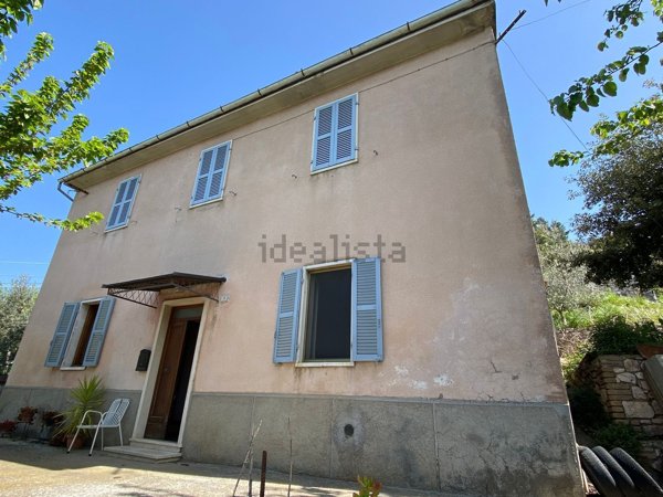 casa indipendente in vendita ad Amelia
