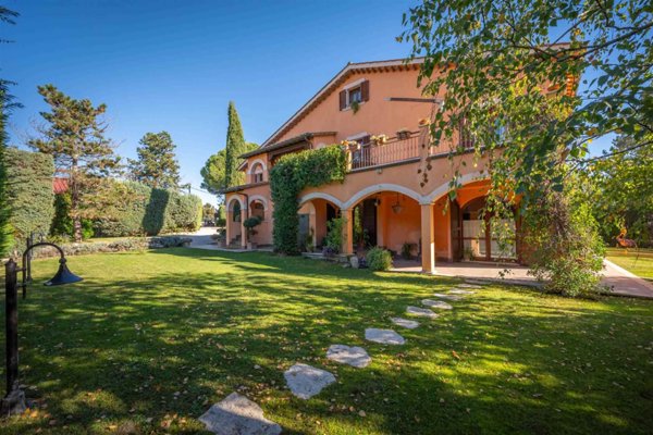 appartamento in vendita ad Amelia