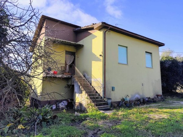 casa indipendente in vendita ad Amelia