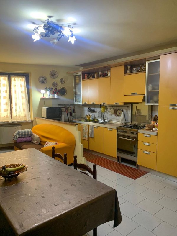 appartamento in vendita ad Amelia