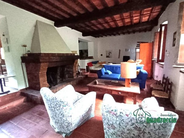 casa indipendente in vendita ad Amelia