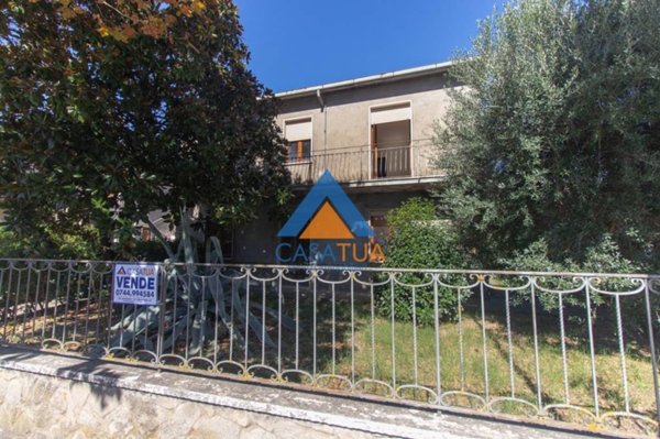 casa indipendente in vendita ad Amelia