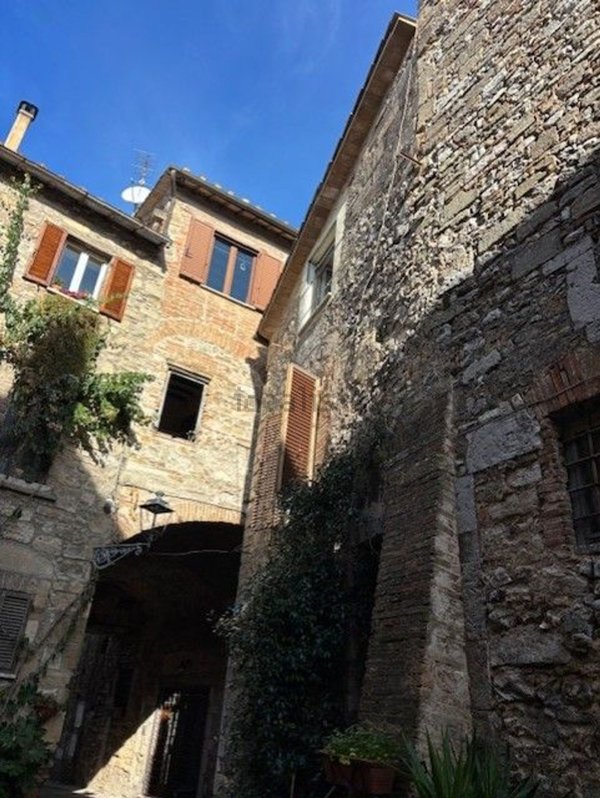 casa semindipendente in vendita ad Amelia