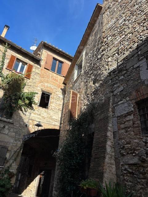 casa indipendente in vendita ad Amelia