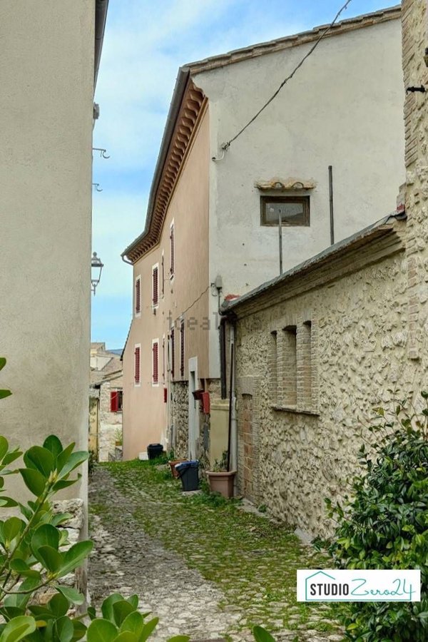 appartamento in vendita ad Amelia