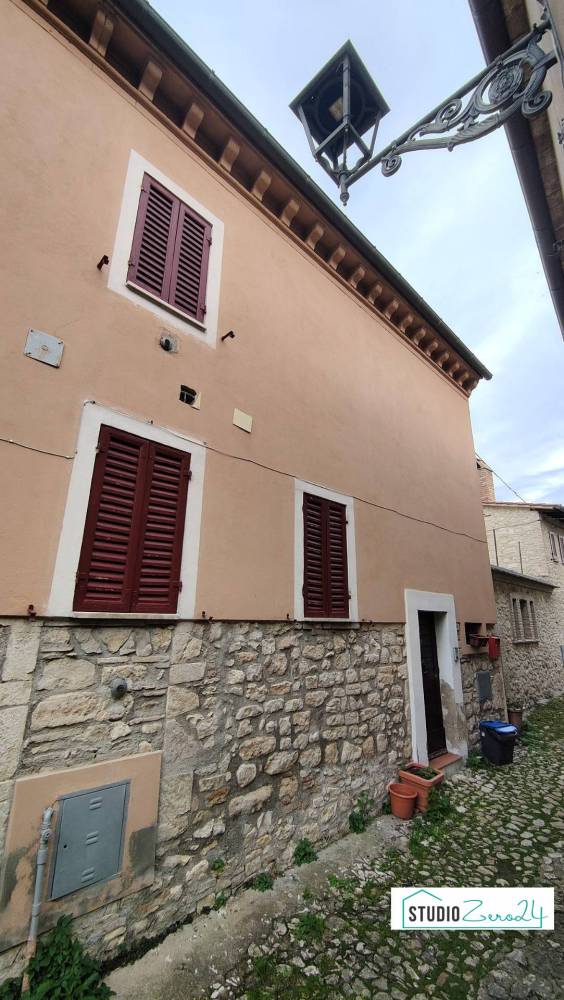 appartamento in vendita ad Amelia