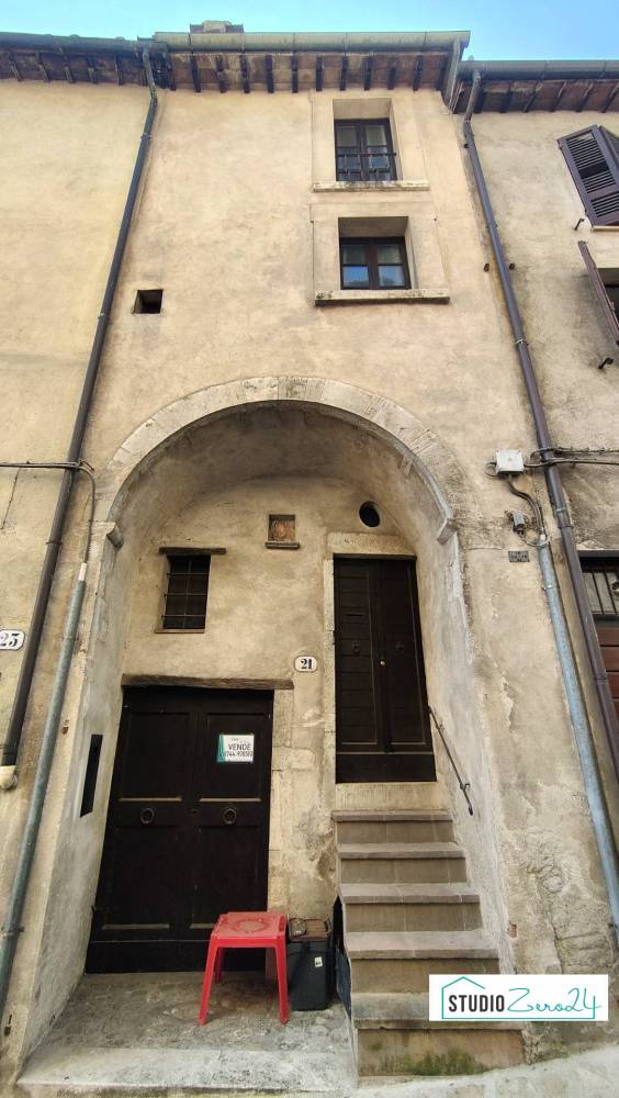 appartamento in vendita ad Amelia