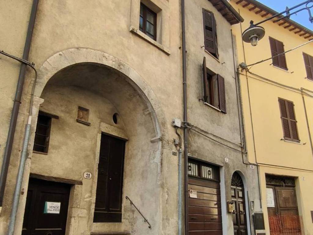 appartamento in vendita ad Amelia