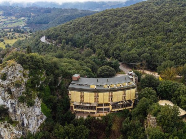 intera palazzina in vendita ad Amelia