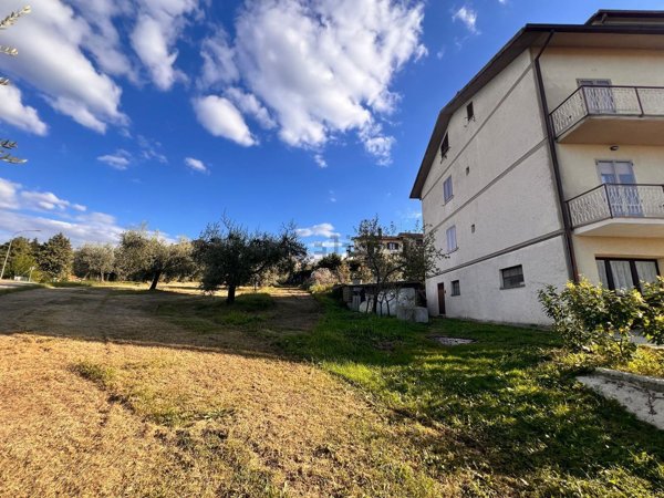 appartamento in vendita ad Amelia