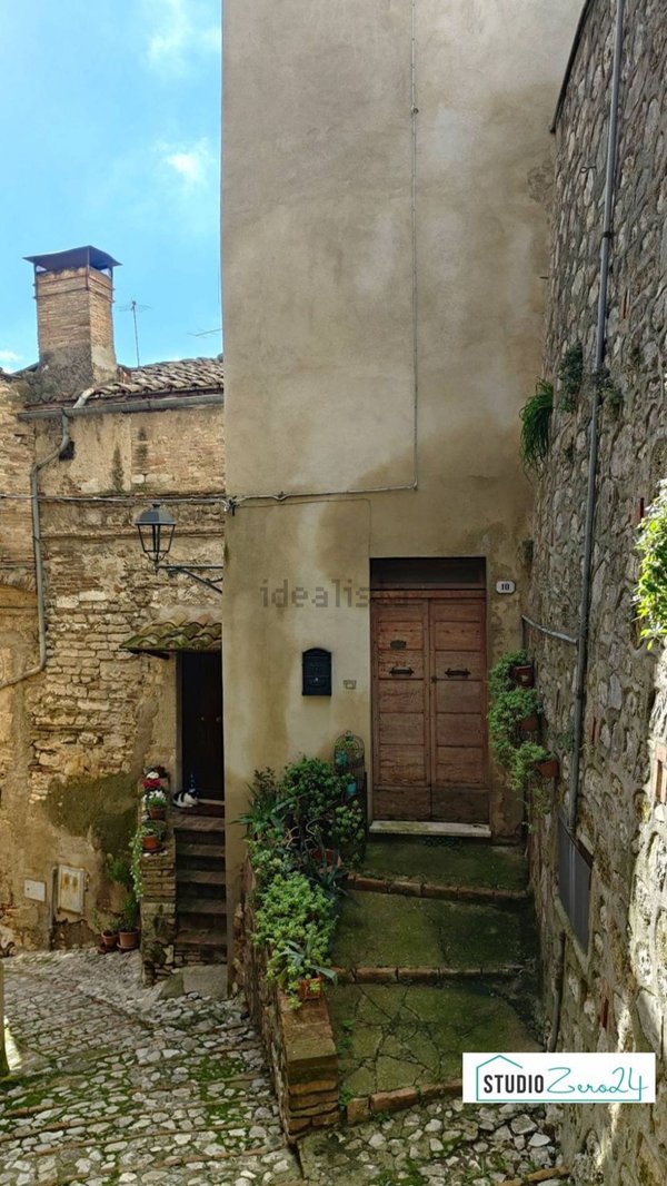 appartamento in vendita ad Amelia