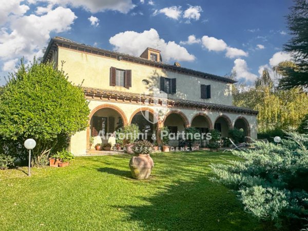 casa indipendente in vendita ad Amelia