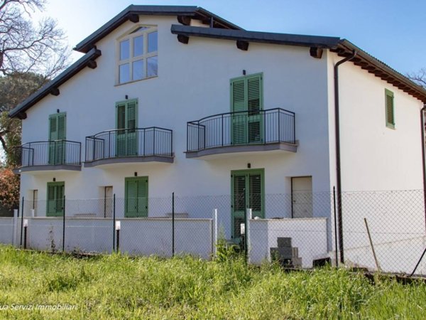 casa indipendente in vendita ad Amelia