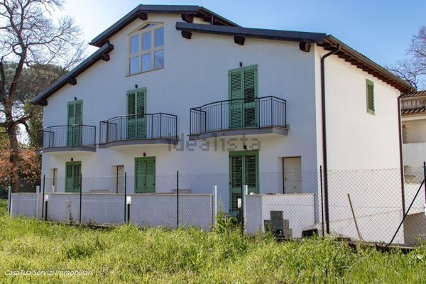 casa indipendente in vendita ad Amelia