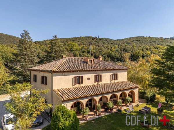 casale in vendita ad Amelia