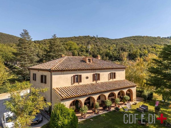 casale in vendita ad Amelia