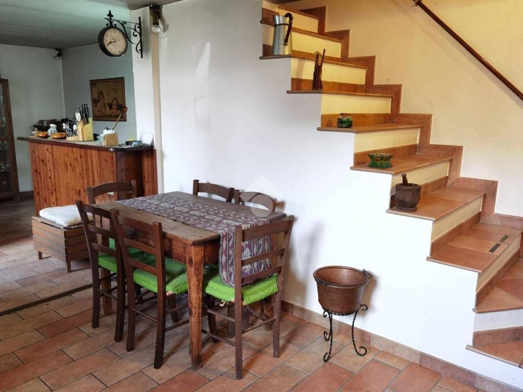 casa indipendente in vendita ad Amelia