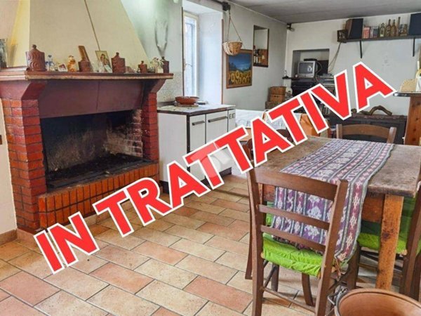 casa indipendente in vendita ad Amelia