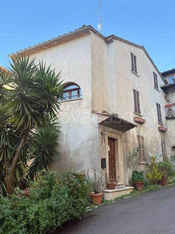 casa indipendente in vendita ad Amelia