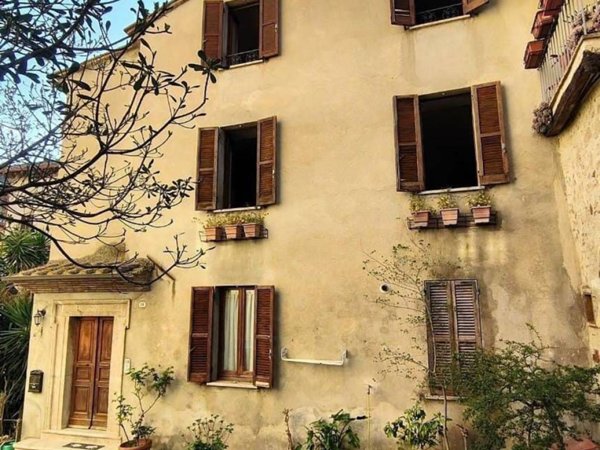 appartamento in vendita ad Amelia