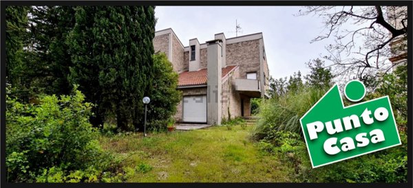 casa indipendente in vendita ad Amelia