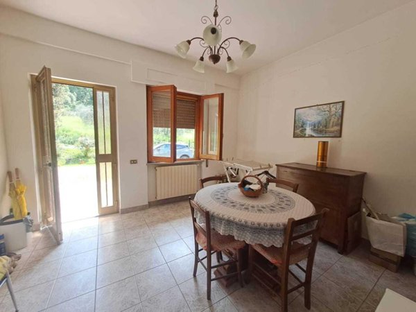 casa indipendente in vendita ad Amelia