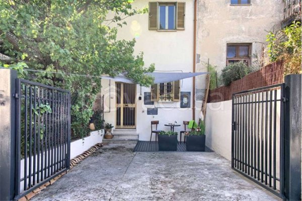 casa indipendente in vendita ad Amelia