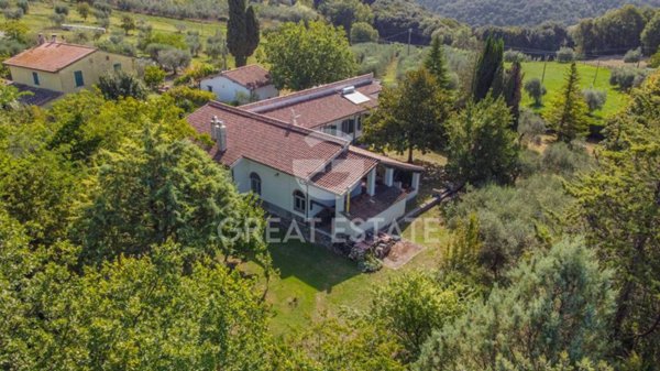 casa indipendente in vendita ad Amelia